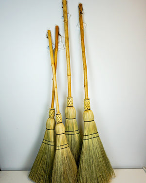 Kootenay Fir/Hemlock/Larch Handle Floor Broom